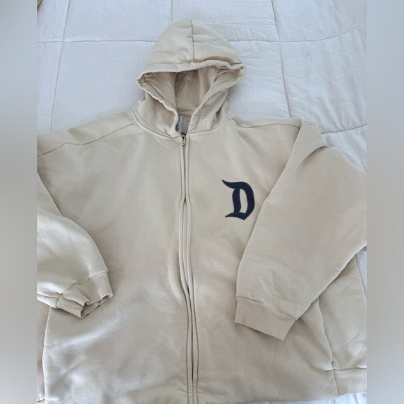 Disney Parks Disneyland Resorts authentic embroidered zip up hoodie beige XL EUC - Picture 3 of 8